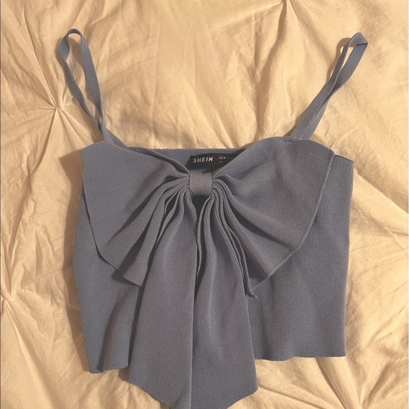 Tops - Blue crop top